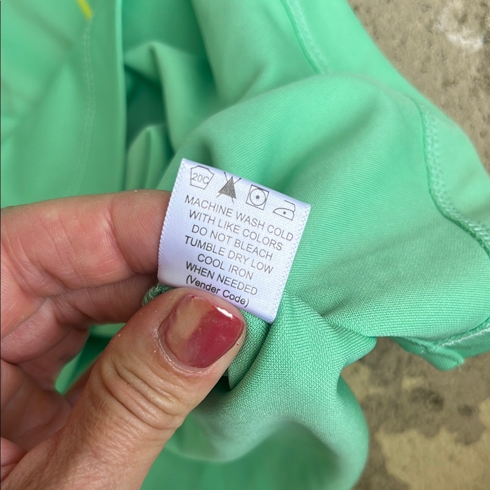 New Monterey Bay Green Short Sleeve Blouse - Picture 16 of 16